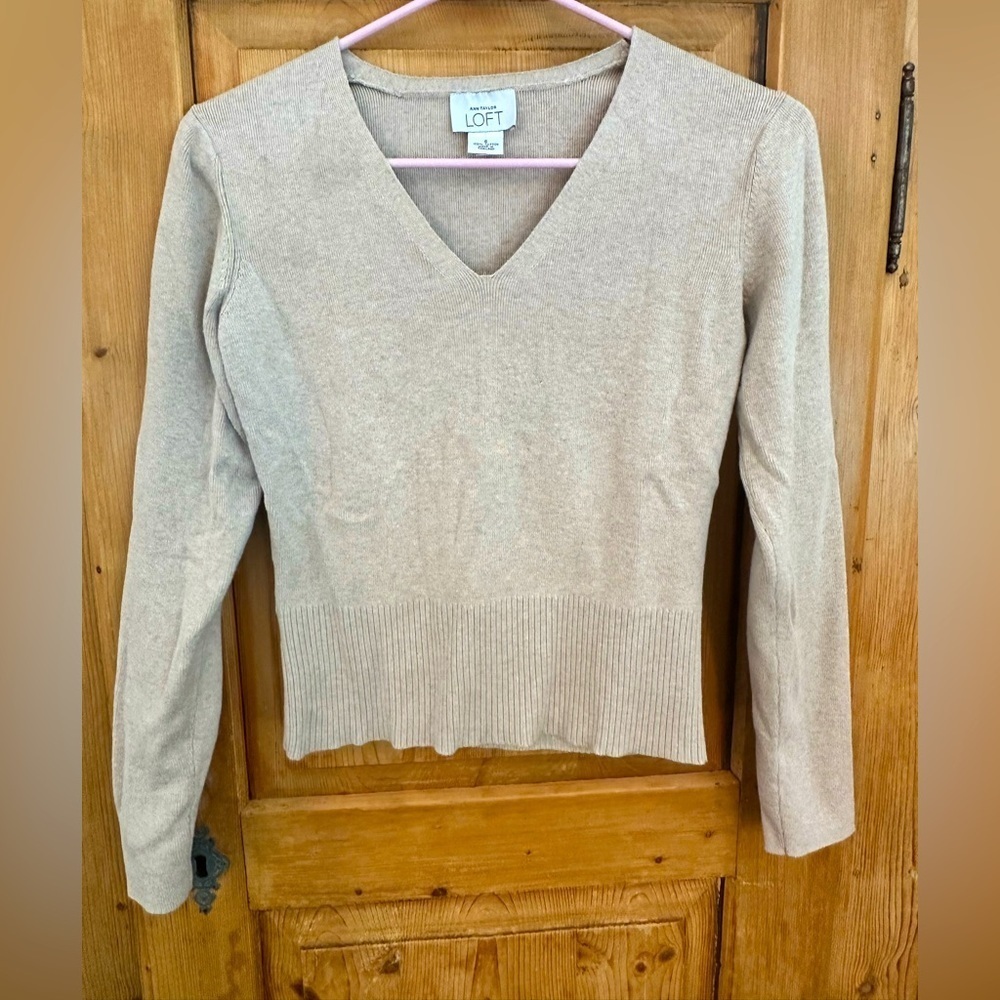 Ann Taylor Loft V Neck Pullover Sweater Oatmeal Color Size Small Clueless Y2K